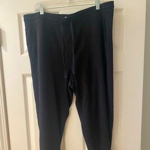 Lou and Grey Black Joggers Size XL